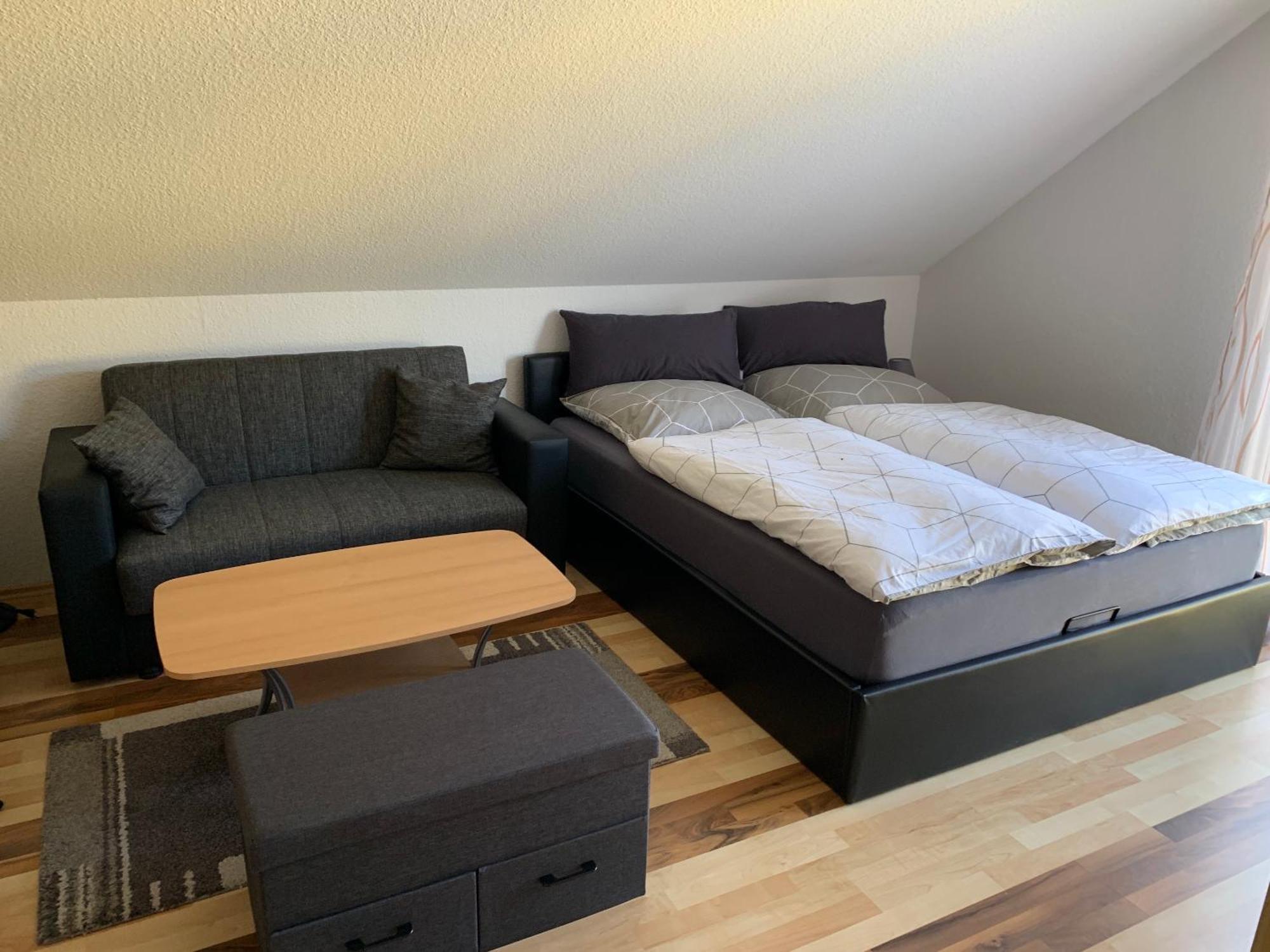 Ferienwohnung Holder Dettingen an der Erms エクステリア 写真